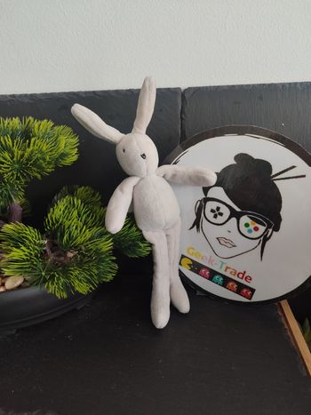 doudou petite peluche sylvain lapin moulin roty gris noir pantin DD003565