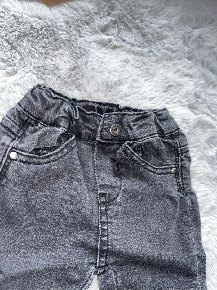 Petit jean noir - 3 mois - photo numéro 2