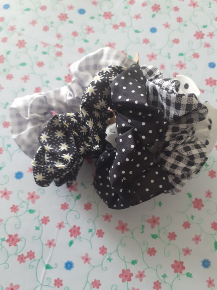 5 chouchous noir et blanc