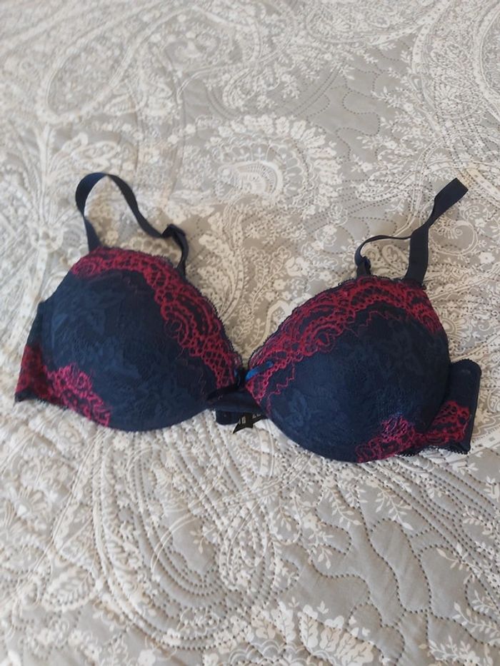 Soutien gorge femme.