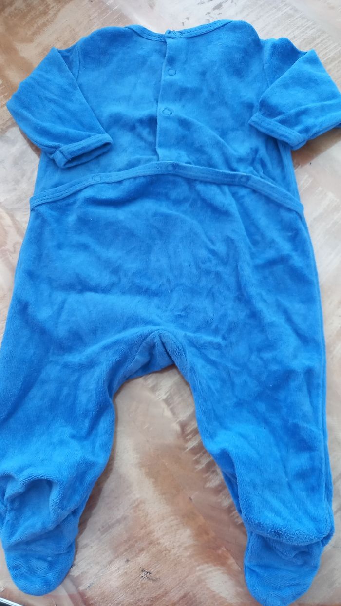 Pyjama 3 mois - photo numéro 3