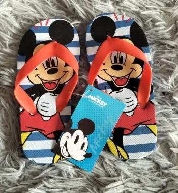 Tongs Mickey neuf étiquetter 💐