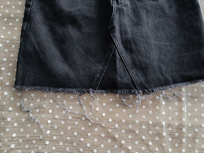 Jupe en jean noir - photo numéro 4