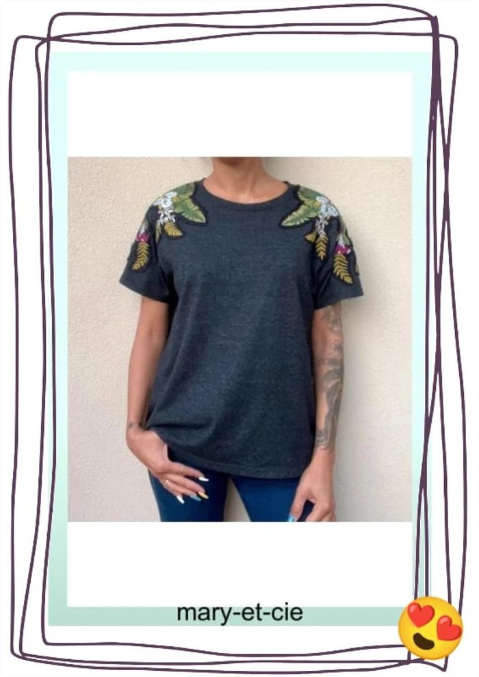 SOLDÉ - Haut manches courtes Zara taille M