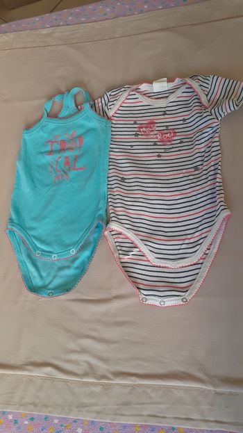 Lot de 2 bodies fille 6 mois