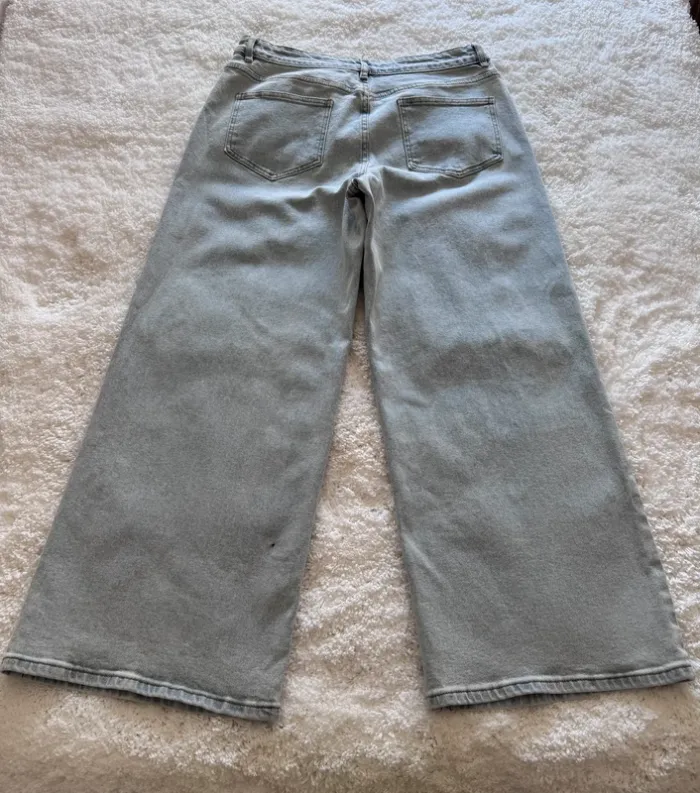Boohoo – Jean large délavé – Taille 42 / UK 14 – Confort stretch - Neuf - Légère tache arrière - photo numéro 3