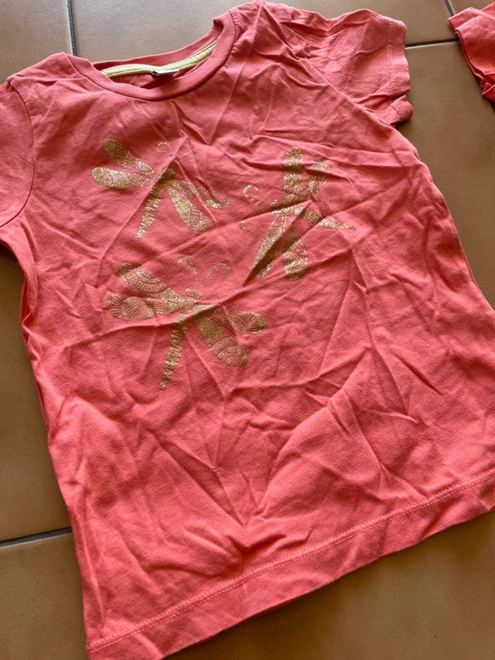 Lot t shirts fille 4 ans - photo numéro 4