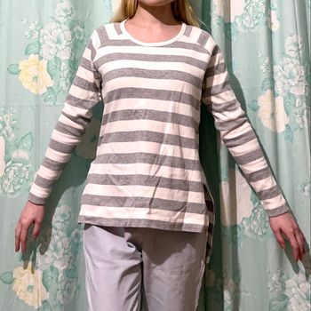 Pull rayé gris et blanc