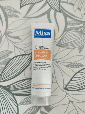 Mixa expert peau sensible nettoyant anti teint terne 150ml à utiliser 6 mois après ouverture