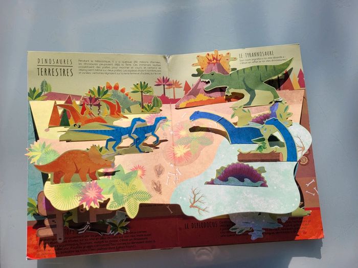Superbe livre pop-up Dessus/Dessous Dinosaures et animaux préhistoriques (69) - photo numéro 5