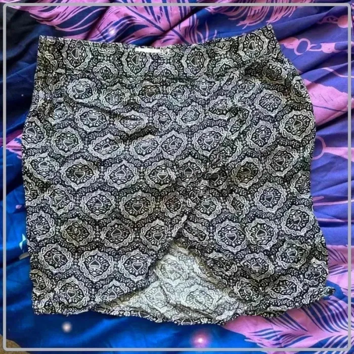 Mini jupe mandala taille 36 - photo numéro 2