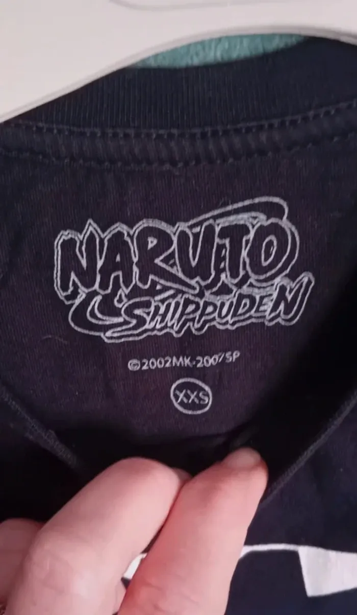 Très joli Tee-shirt noir naruto 12 ans - photo numéro 3
