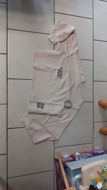 Pull court hollister beige taille xs femme tbe