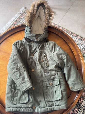 Blouson fourré à capuche kaki hiver taille 3 ans