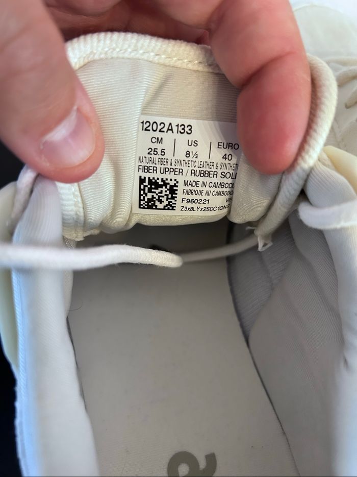 Baskets ASICS blanches – Pointure 40 – Très bon état – Design épuré & confort - photo numéro 7