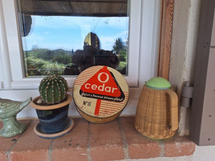 Boîte métallique vintage O Cedar publicitaire - photo numéro 4