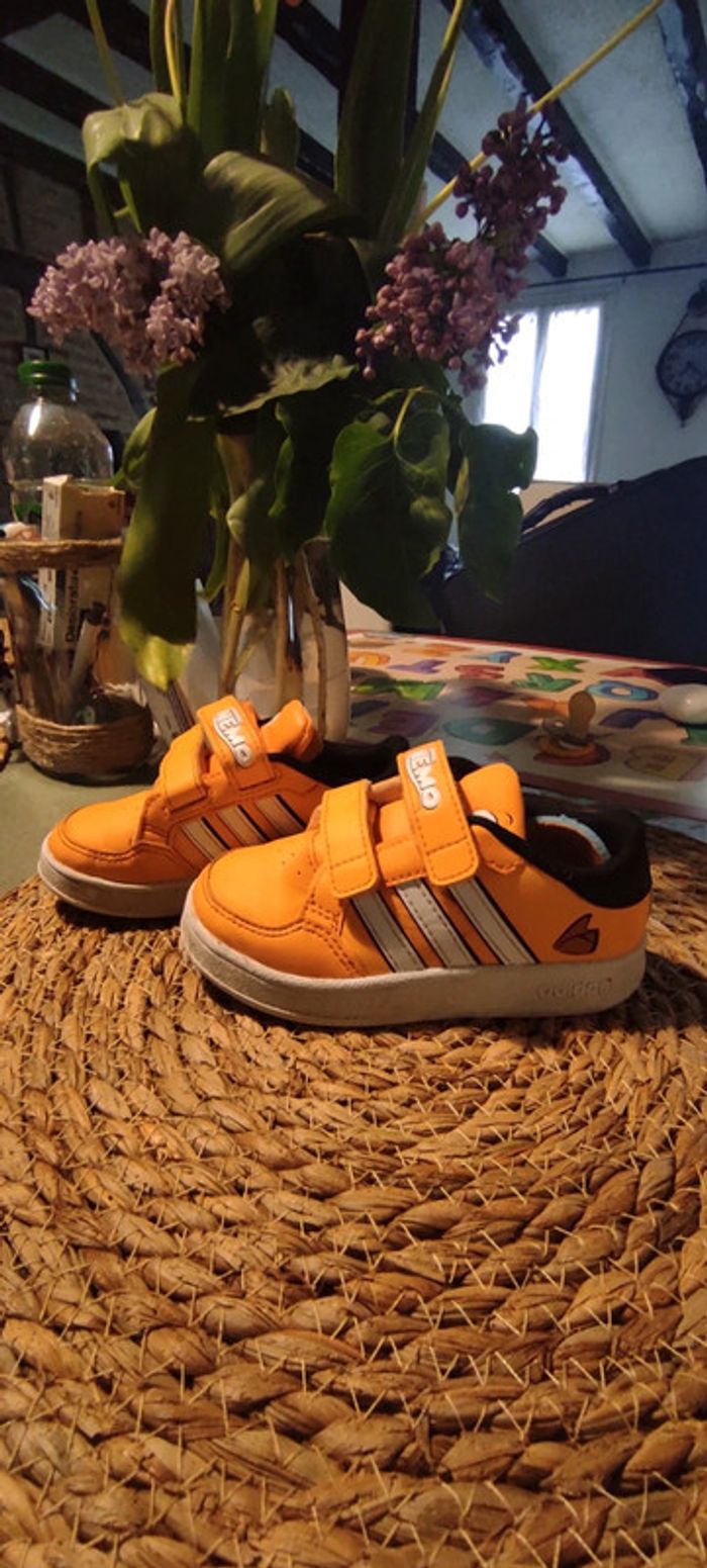 Paire Adidas thème Némo disney - photo numéro 2