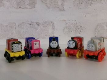 Lot de mini Locomotives Thomas et ses amis (20)