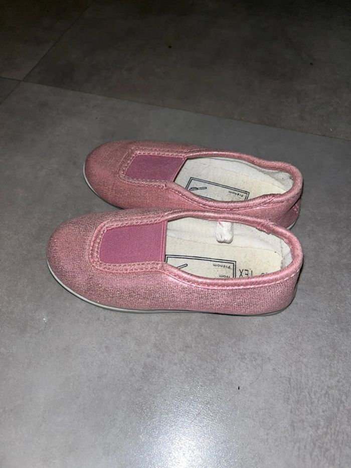 Chaussons roses brillants - photo numéro 2