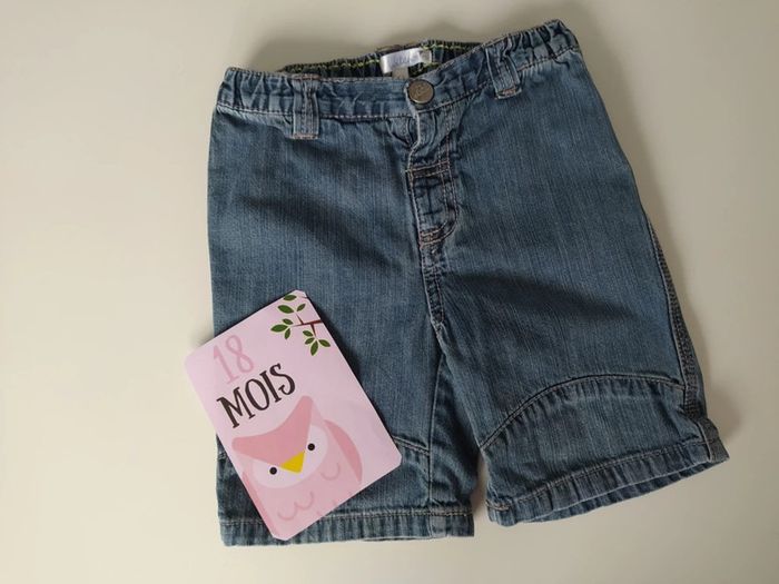 Bermuda taille 18 mois