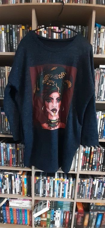 Magnifique pull long NEUF