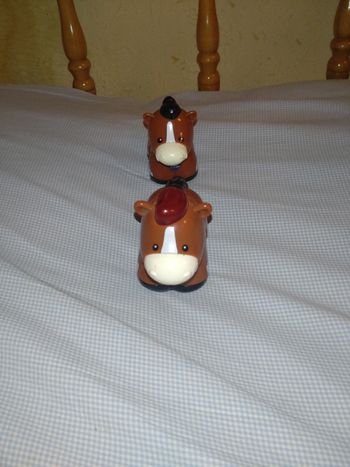 Tutut bolide avec son bébé 