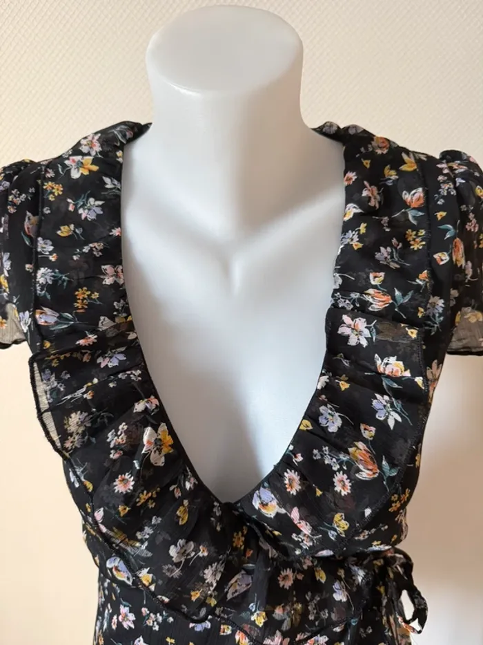 Robe d’été à fleur en très bon état taille XS tally weijl - photo numéro 3