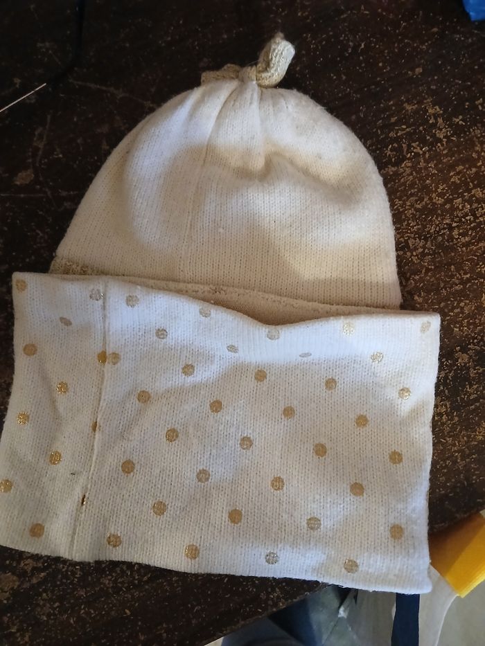 Lot bonnet tour de cou - photo numéro 2