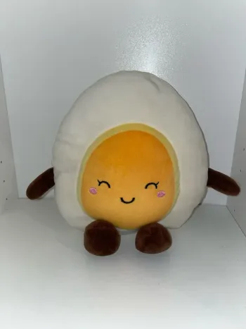 Peluche œuf