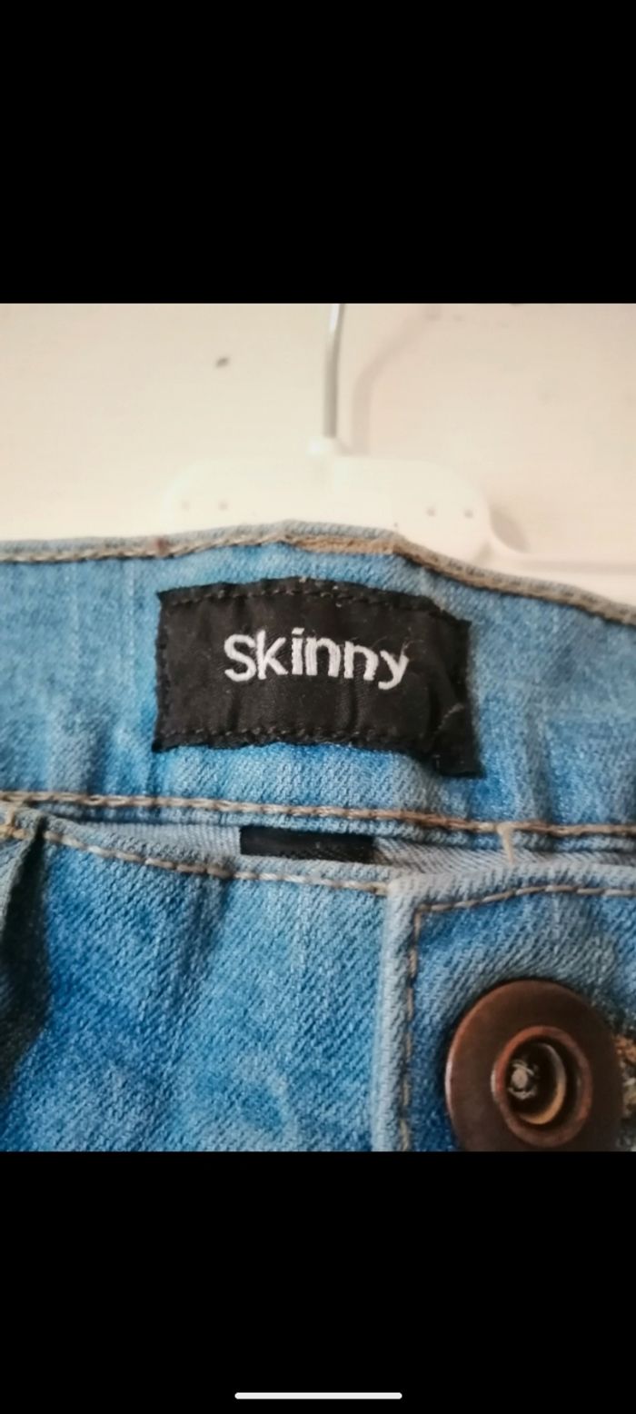 Jean Skinny bleu. Taille W 32/L 30 ( 42). - photo numéro 4