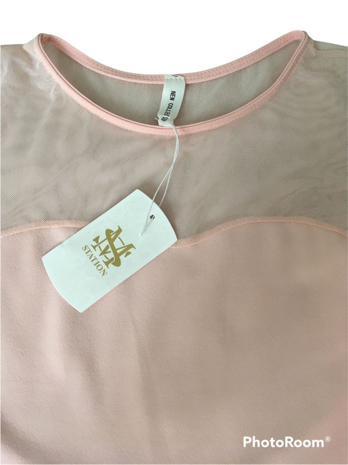 Magnifique blouse Péplum Neuve avec étiquette 🏷 - photo numéro 2