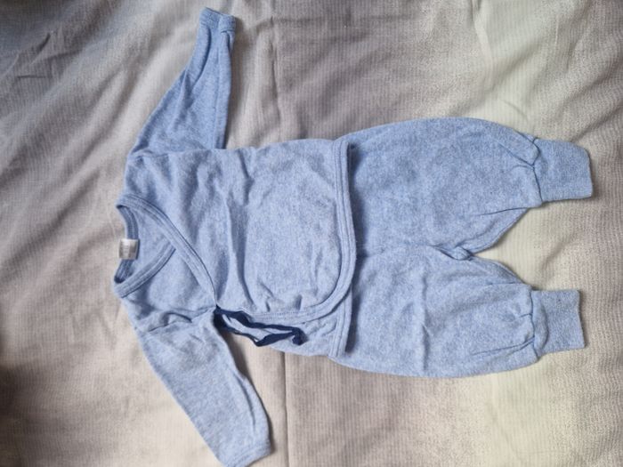 LOT 7 pièces Bébé  Naissance 1-3 Mois (Orchestra, H&M, Hema) - photo numéro 2