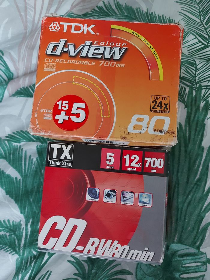 Lot 25 dvd + 25 cd vierge neuf - photo numéro 2