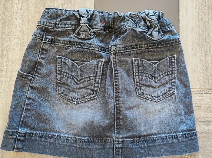 Jupe fille 6 ans 🌺 - photo numéro 2