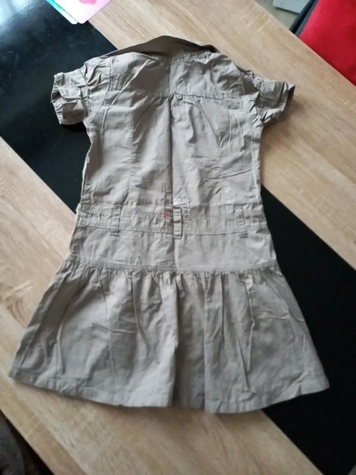 Robe kaki 8 ans - photo numéro 5
