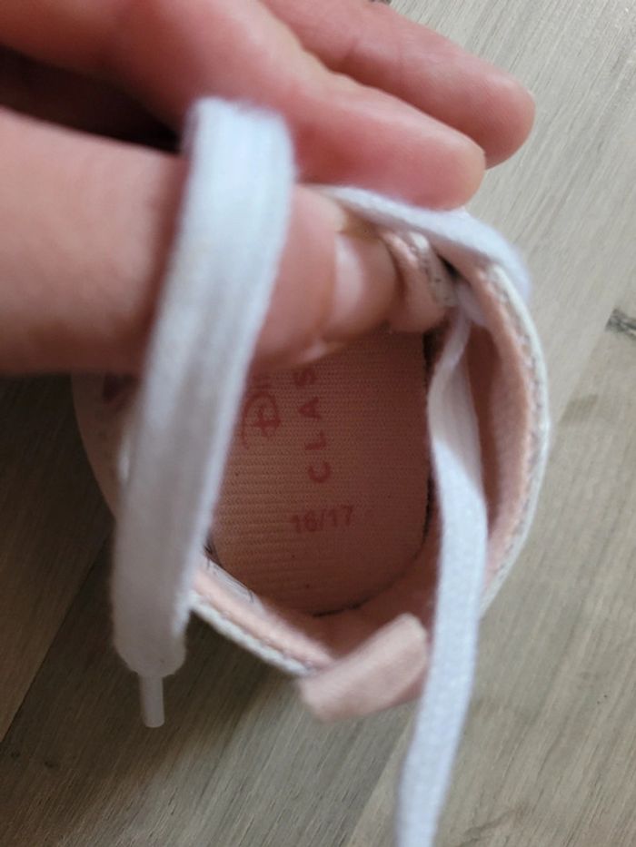 Lot de 2 paires de chaussures bebe - photo numéro 4