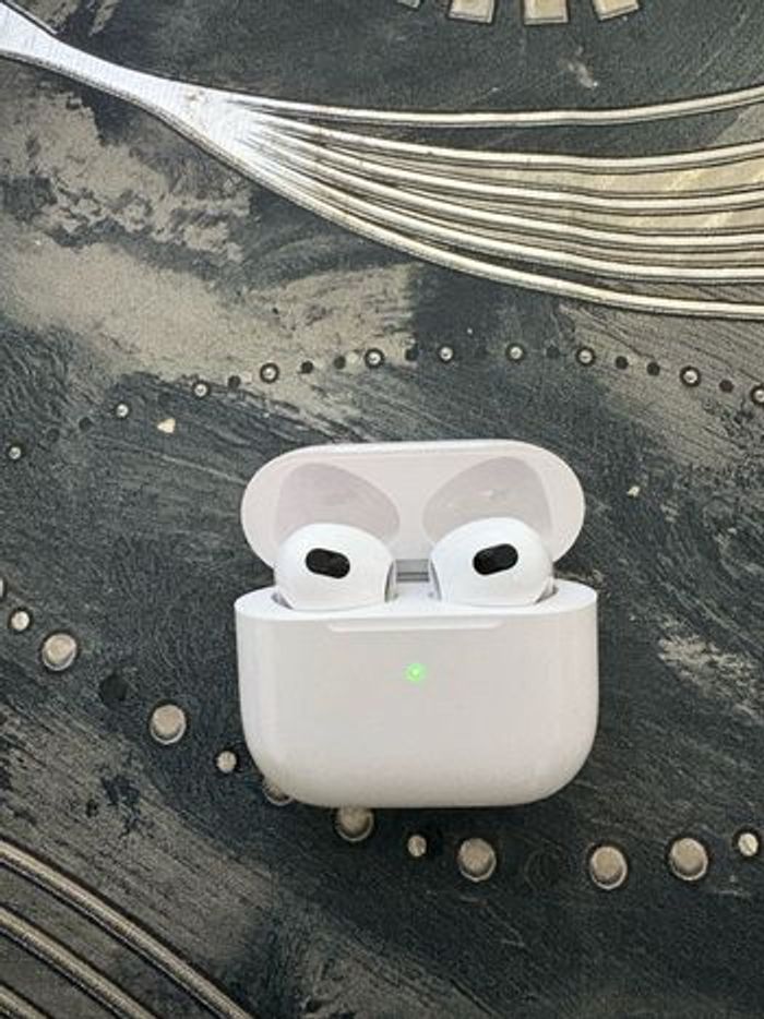 AirPod 4 neuf - photo numéro 4