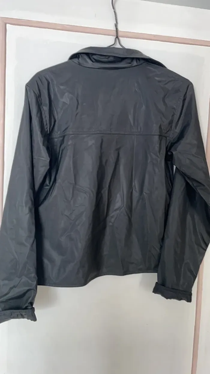 Veste noire enduite - photo numéro 5