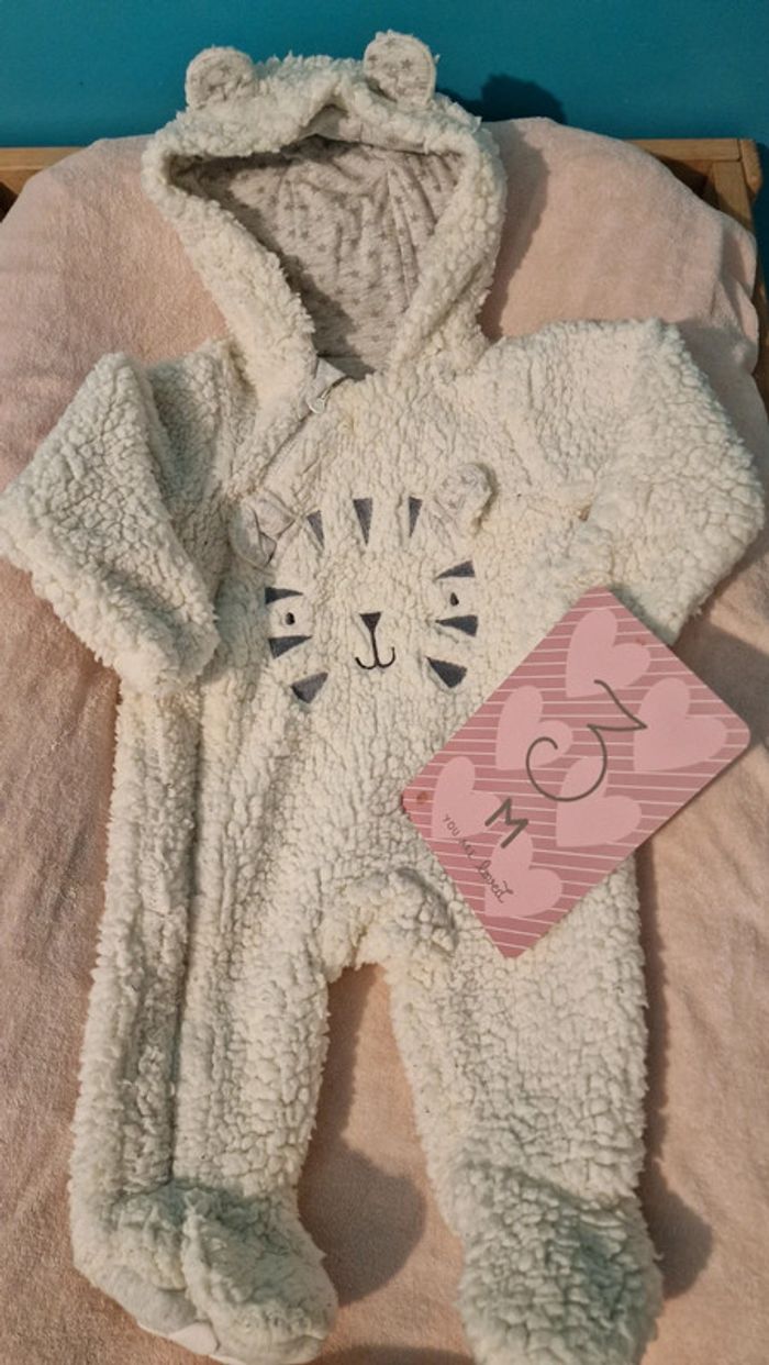Combi pilou blanche 🐻 3 mois