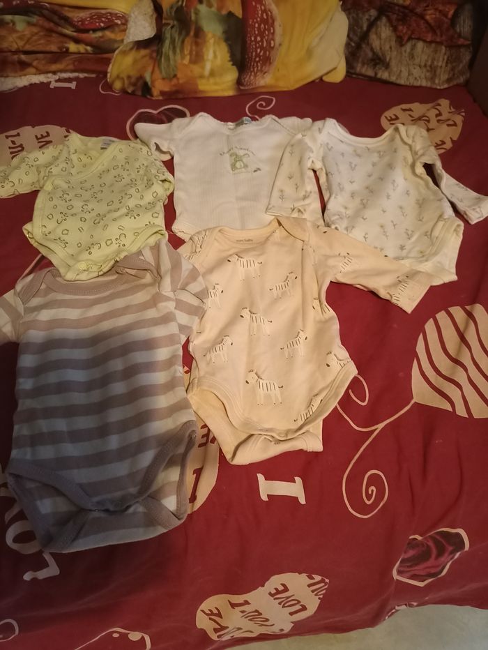 Bodies + Pyjama 0 - 1 mois Fille ( lot ) - photo numéro 2