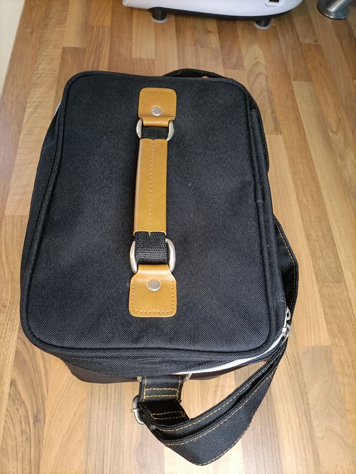 Trousse de toilette rigide noire - photo numéro 6