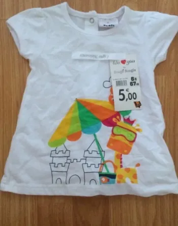T shirt blanc girafe 6 mois neuf avec etiquette