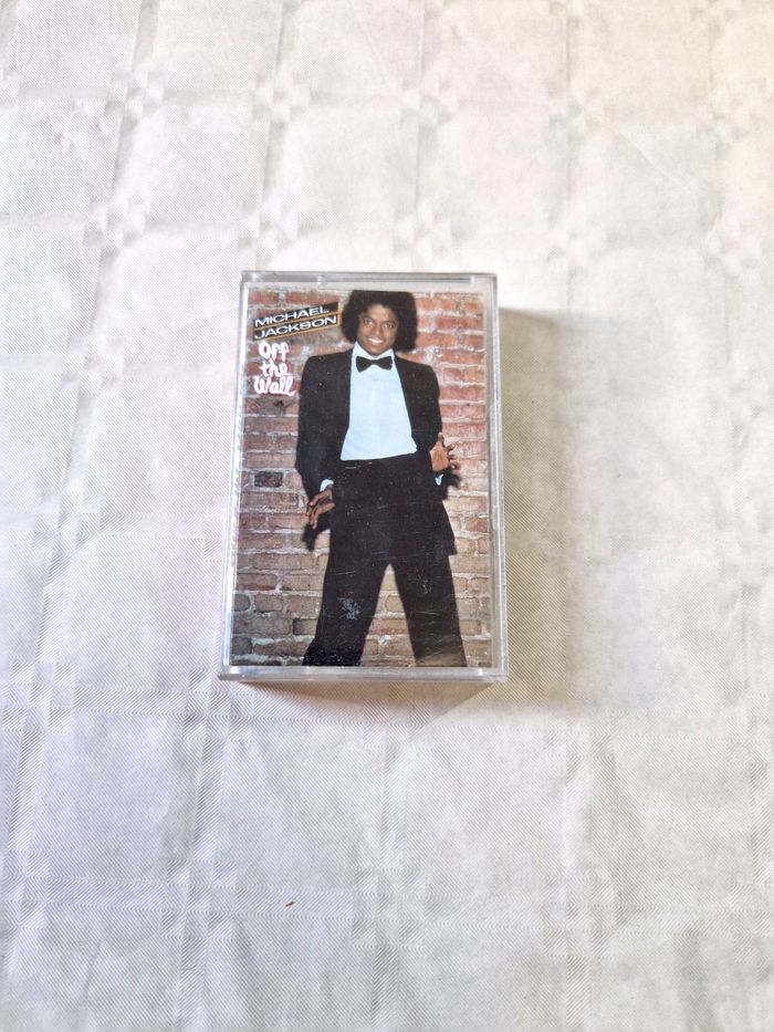 Cassette audio  , Michael Jackson  , off the wall