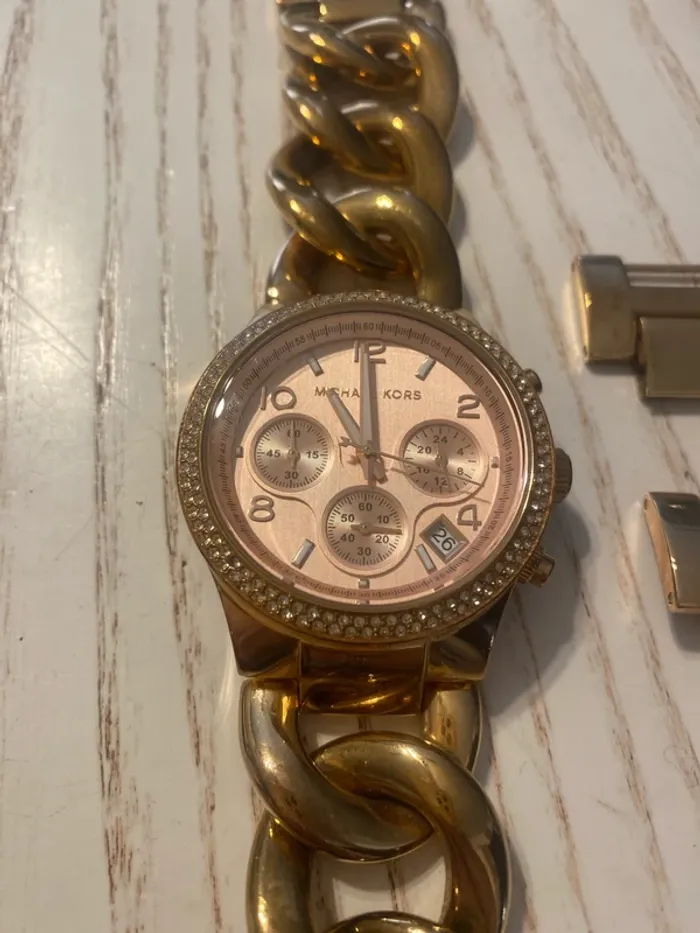 montre MK Michael Kors or rose avec 2 maillons supplémentaires - photo numéro 2