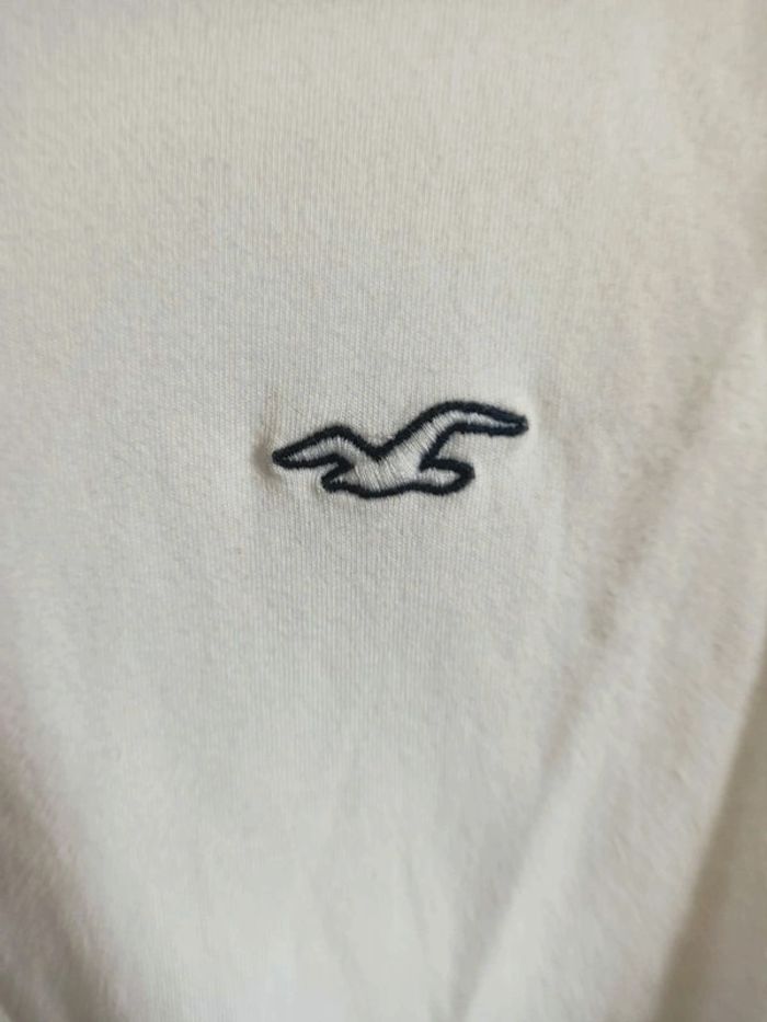 T-shirt Hollister neuf - photo numéro 3