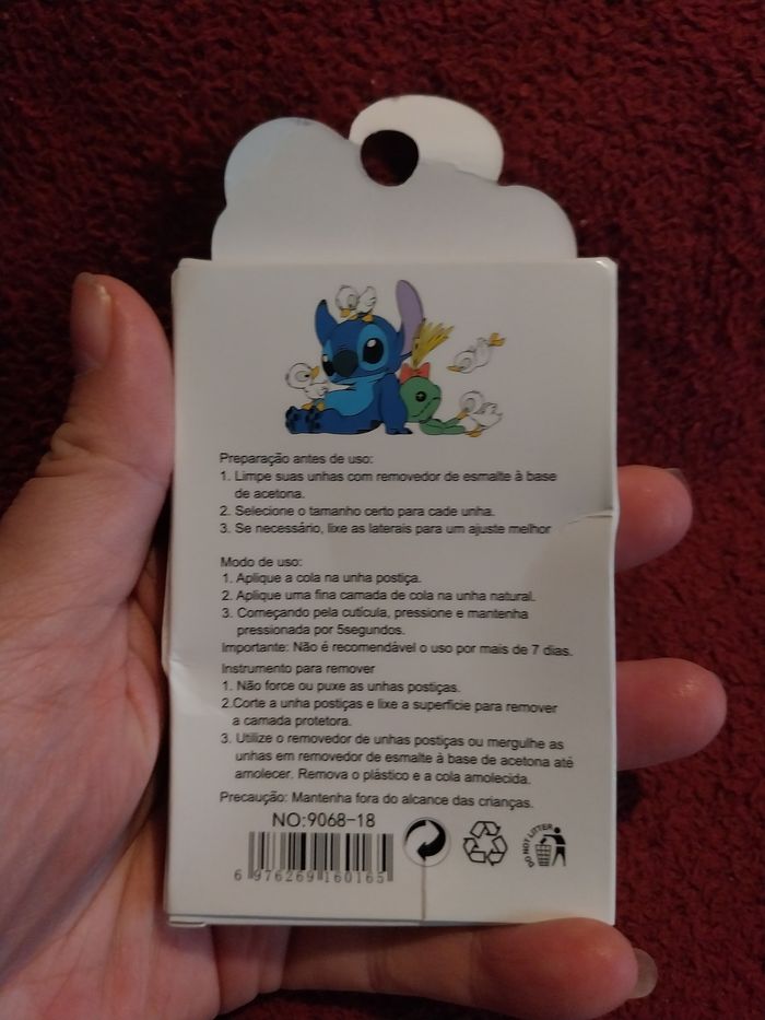 Faux ongles stitch - photo numéro 2