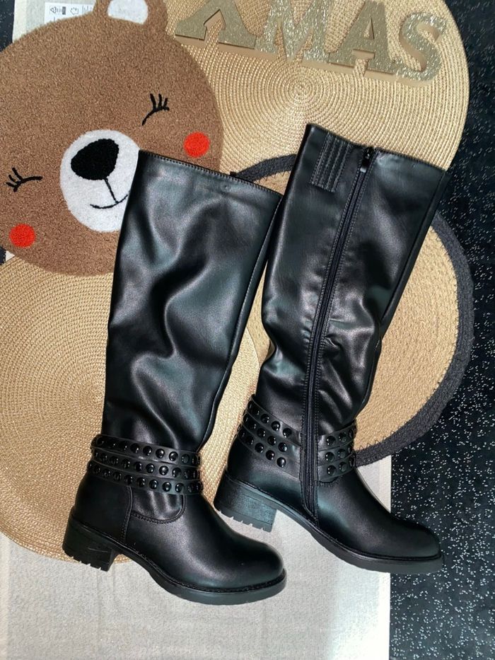 Bottes femme T 36 - photo numéro 2
