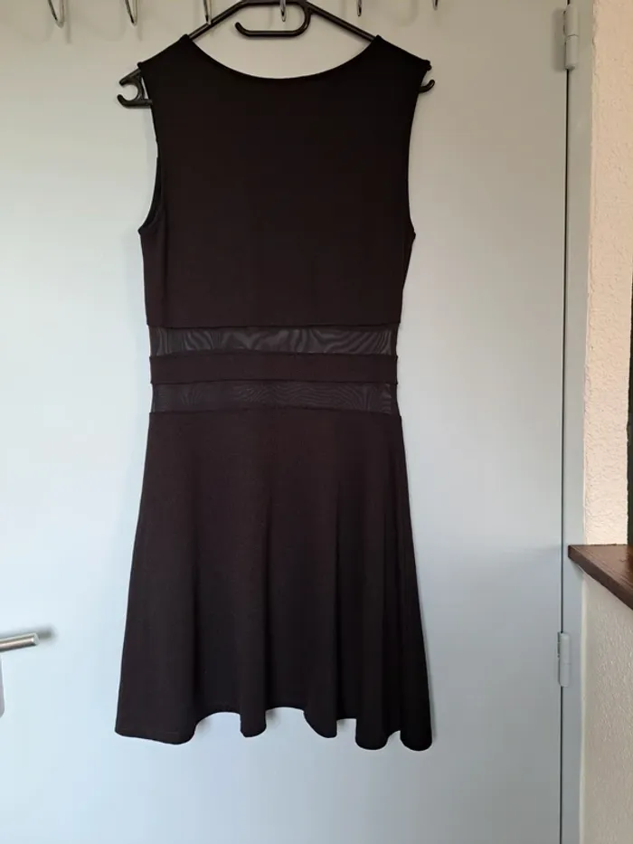 Robe sans manche - photo numéro 2