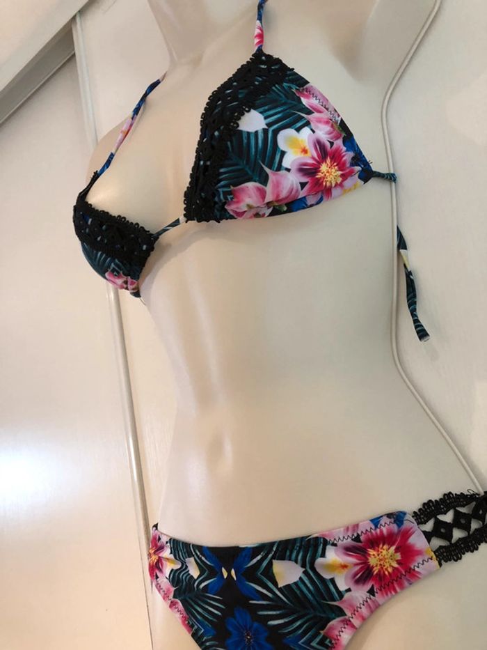 Maillot de bain taille 36 noir et multicolore broderie 2 pièces - photo numéro 9