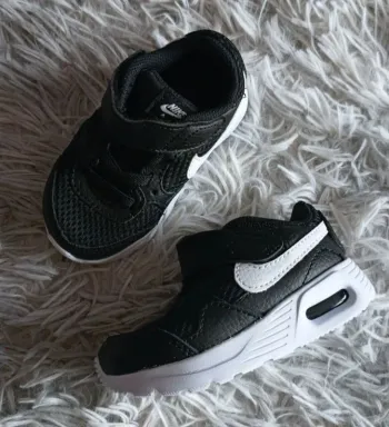 Basket mixte Nike taille 21 🌺